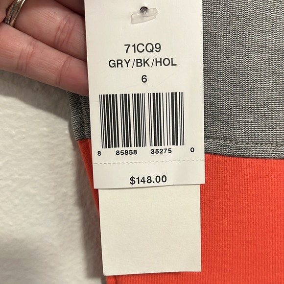 French Connection gray, black, and pink body con dress size 6 - Picture 9 of 11
